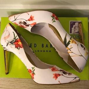 Ted Baker “Saeber” Pump, Printed Floral - US8